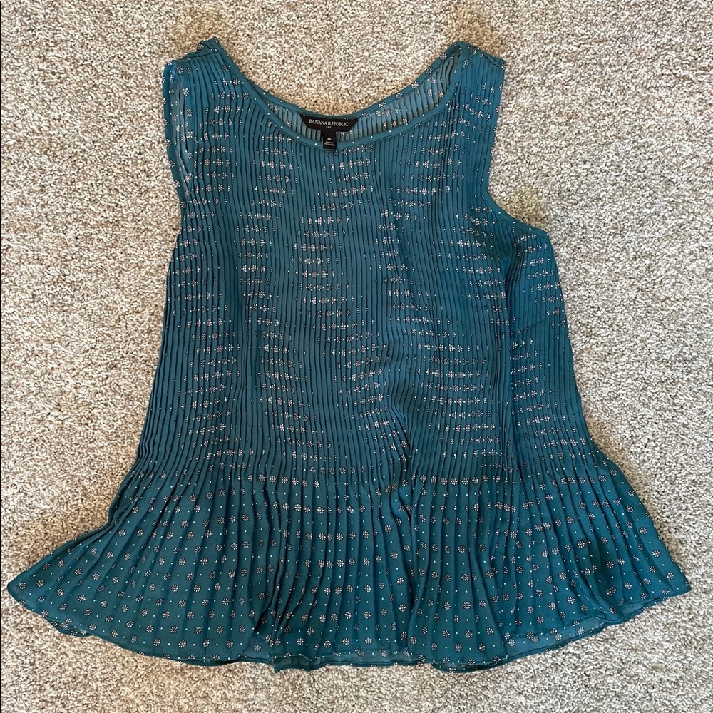 Banana Republic Sleeveless Blouse